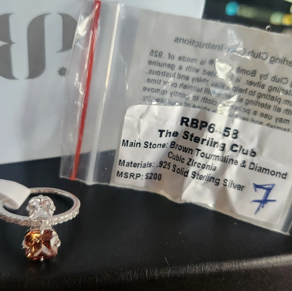 Ring - Picture 2 of 3